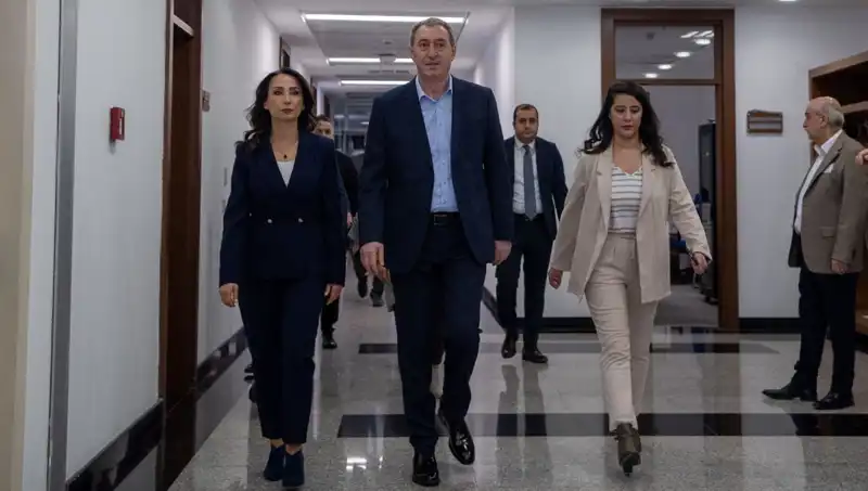 DEM Parti Heyeti, Siyasi Parti Turu ile Siyasi Arenayı Gözlemliyor