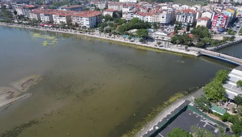 Marmara Denizi'nde Tehlikeli Durum: Riskli Görüntüler Tüm Ülkeyi Endişelendiriyor