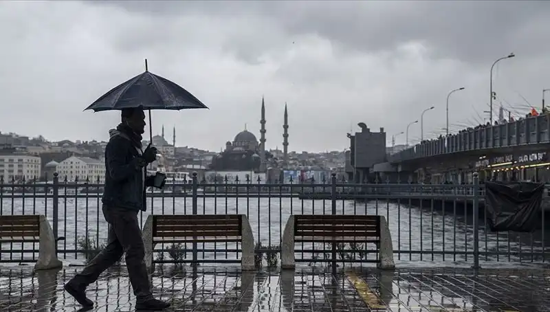 Kışın Geri Dönüşü: İstanbul'u Bekleyen Yağmur ve Kar Tehlikesi