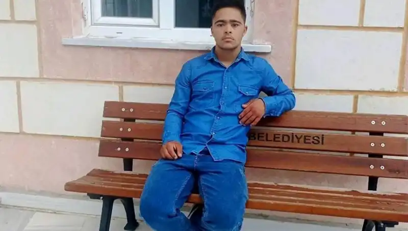**Husumet Kurbanı: Silahlı Çatışmada Hayatını Kaybeden Genç Üzüntü Yarattı**