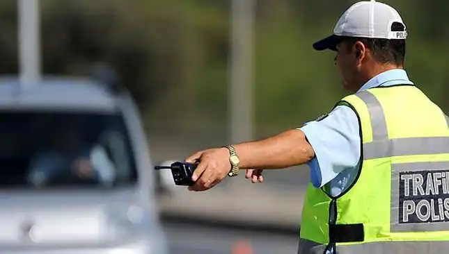 Drift Yaparken Yakalanan Ehliyetsiz Sürücüye 65 Bin Lira Cezası