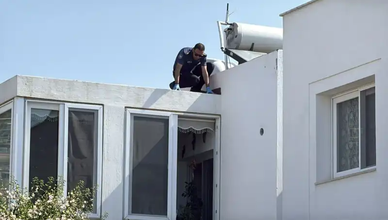 Bodrum'da Çatıdan Düşen Emekli Polis: Üzücü Olayın Detayları