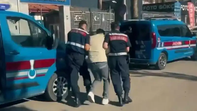 10 İlde Suç Çetelerine Şok Operasyon: 74 Kişi Gözaltında