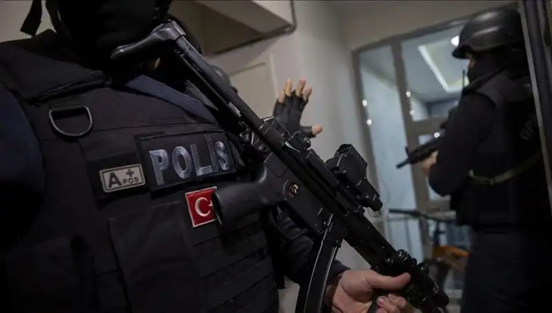 Samsun'da 3 Bin 962 Sentetik Ecza Hapı Operasyonu: Detaylar Ortaya Çıktı