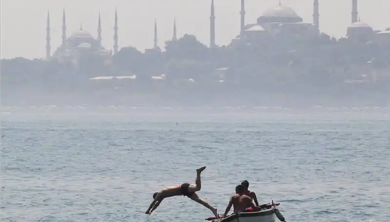 Yazın En Sıcak Günleri Başlıyor: 44 Dereceler Kapıda!