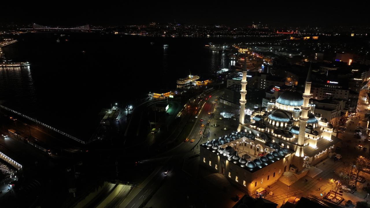 Müslümanlar Miraç Kandili'ni Kutlayacak