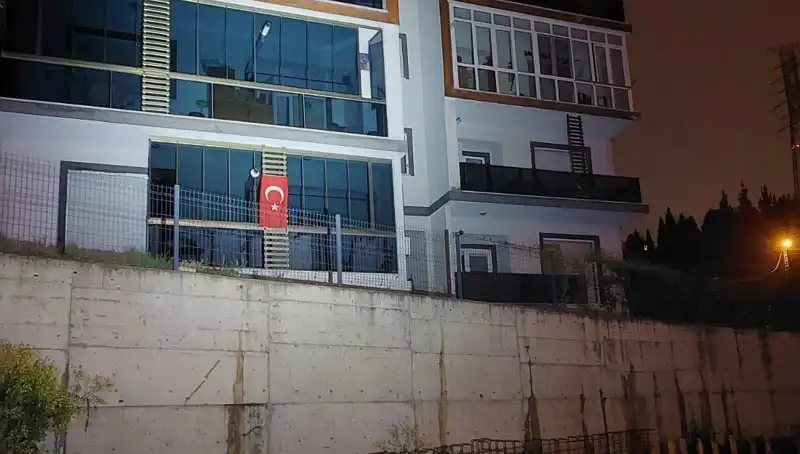 Sakarya'da Tahliye Edilen 4 Katlı Apartmanın Gizemi Çözülüyor