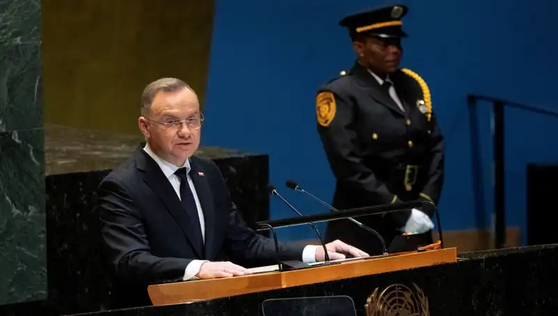 Polonya Cumhurbaşkanı Duda'nın Şaşırtan Açıklaması: "ABD Nükleer Silahları Yerleştirsin!"