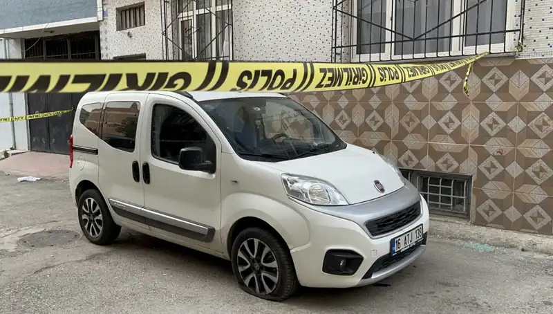Bursa'da Silahlı Saldırı: Bir Kişi Yaralandı, Olay Yerinde Panik!