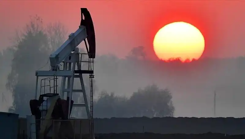 ABD'nin Petrol Sondaj Kulelerinde Çarpıcı Düşüş: Nedenleri ve Etkileri