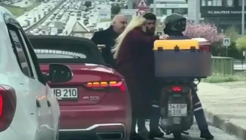 D-100'de Silahlı Tartışma: Motokuryeye Korku Dolu Anlar Yaşattı