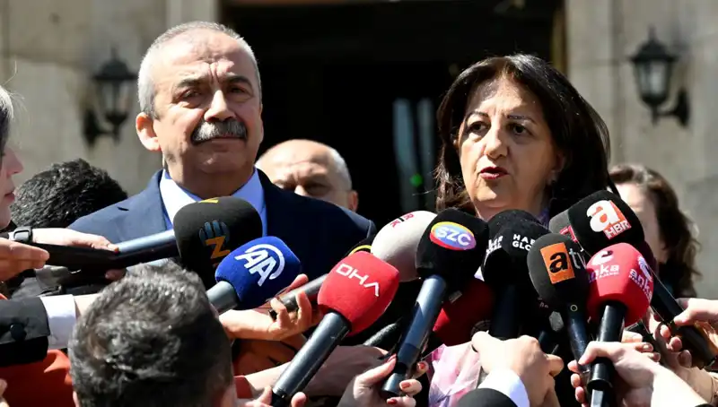 Sırrı Süreyya Önder'in Hayatı ve Hastalığı: Bilmedikleriniz!